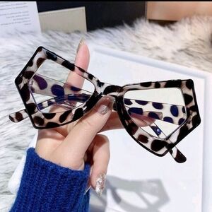 Geometric Cat Eye Sunglasses in Tortoiseshell Brown